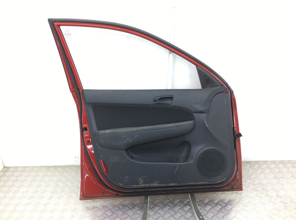 Дверь передняя левая бу для Hyundai i30 1 1.6 CRDi,  2010 г.