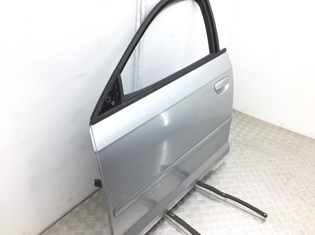 Дверь передняя левая бу для Audi A3 8P 1.9 TDi,  2007 г.