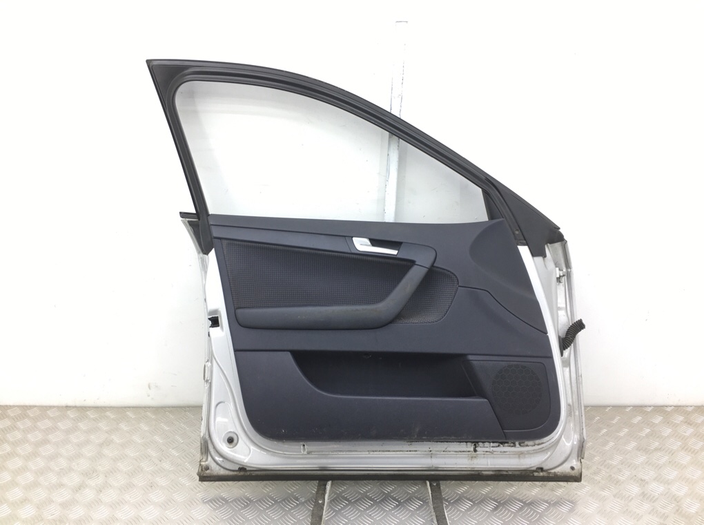 Дверь передняя левая бу для Audi A3 8P 1.9 TDi,  2007 г.