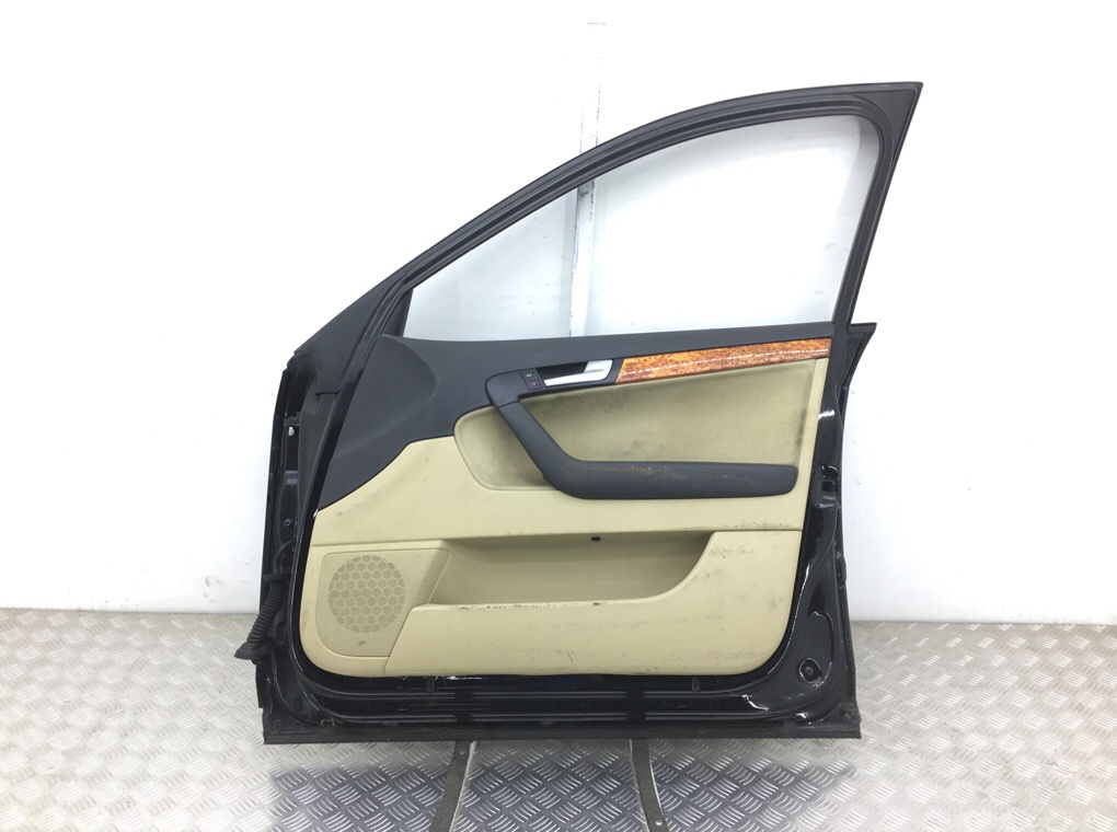Дверь передняя правая бу для Audi A3 8P 1.9 TDi,  2007 г.