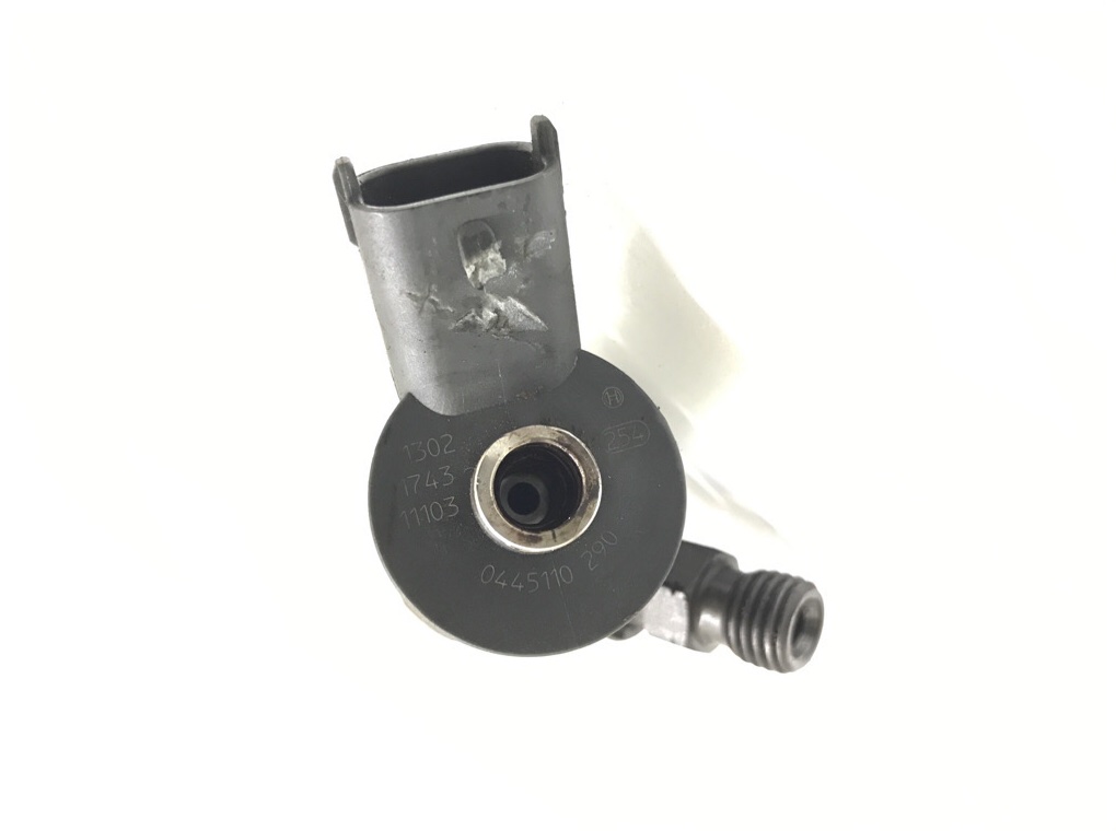 Форсунка бу для Kia Sportage  2.0 CRDi,  2005 г.