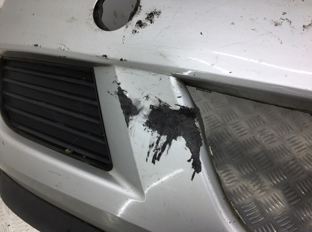 Бампер передний бу для Opel Corsa C 1.2 i, 2004 г. Бампер передний бу для Opel Corsa C 1.2 i, 2004 г.