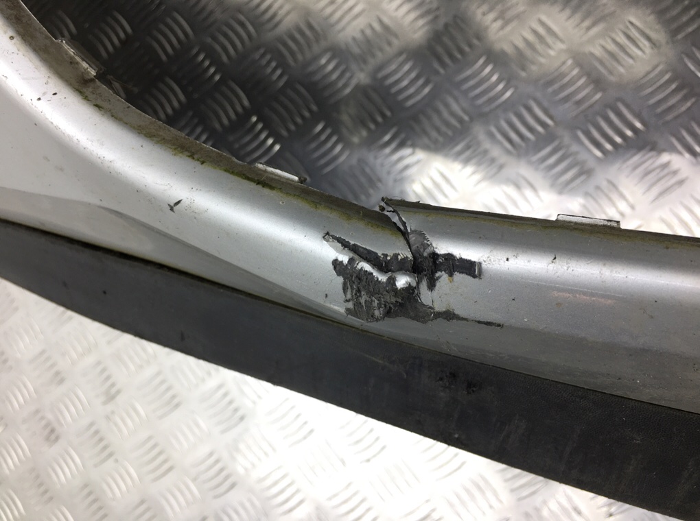 Бампер передний бу для Opel Corsa C 1.2 i, 2004 г. Бампер передний бу для Opel Corsa C 1.2 i, 2004 г.