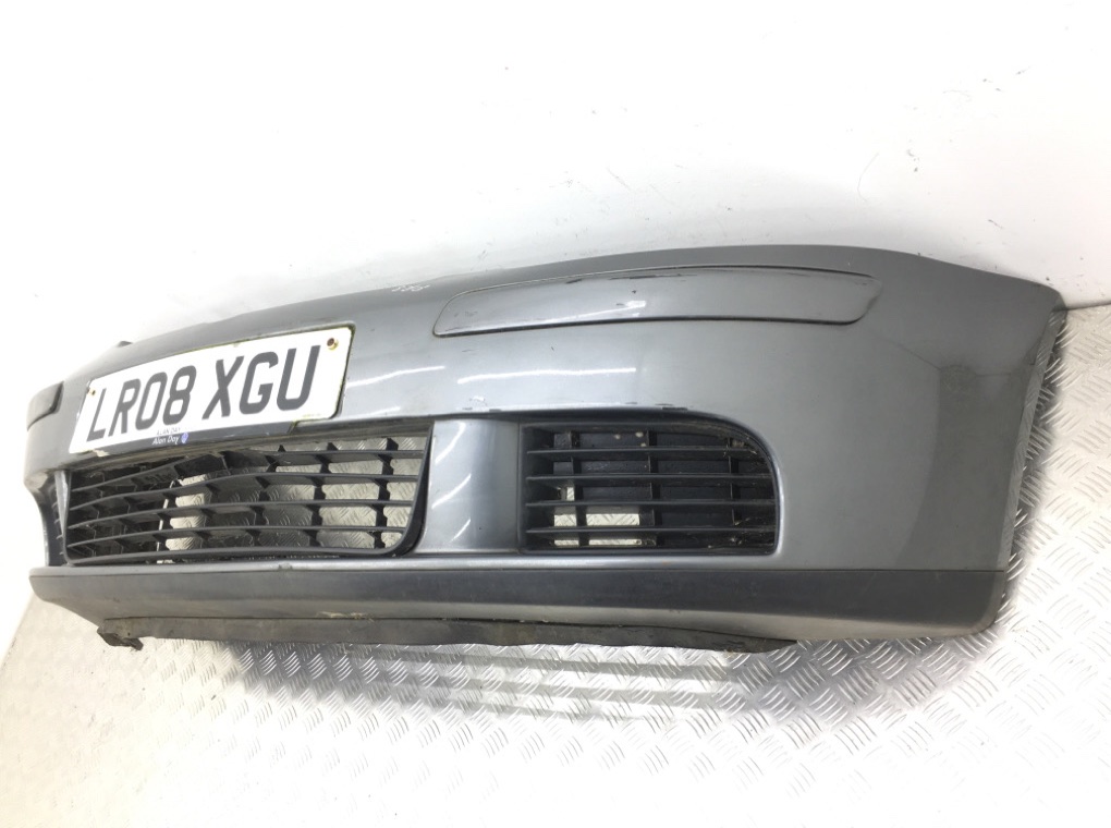 Бампер передний бу для Volkswagen Golf 5 1.4 TSI,  2008 г.
