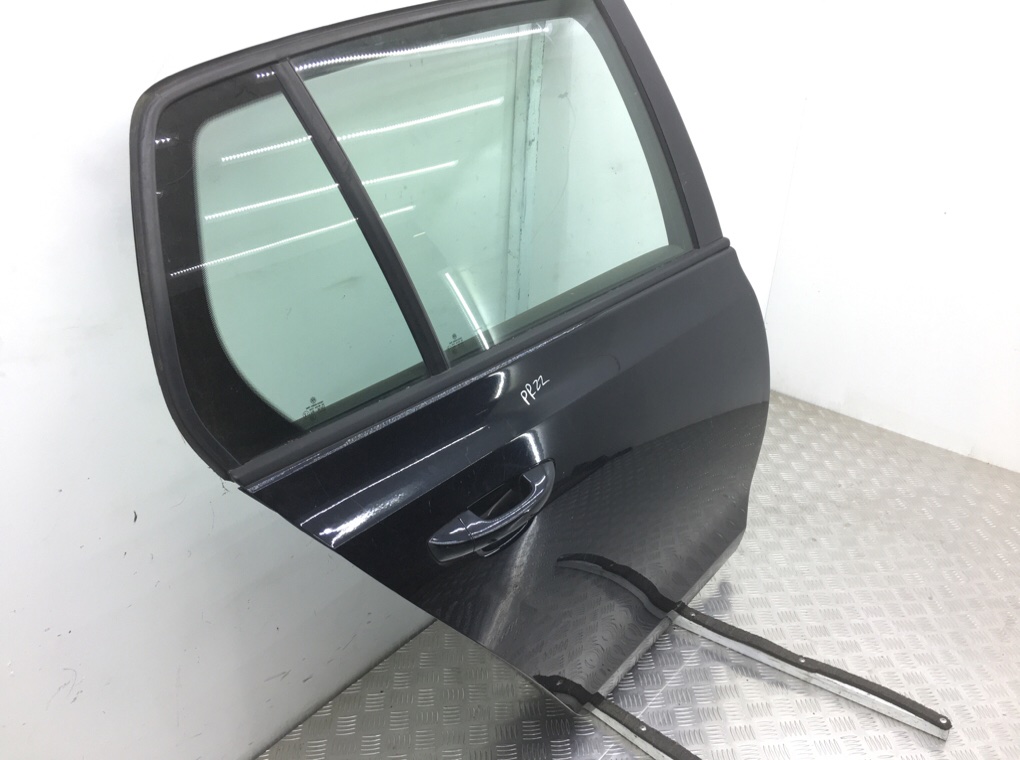 Дверь задняя правая бу для Volkswagen Golf 6 1.6 TDi,  2011 г.