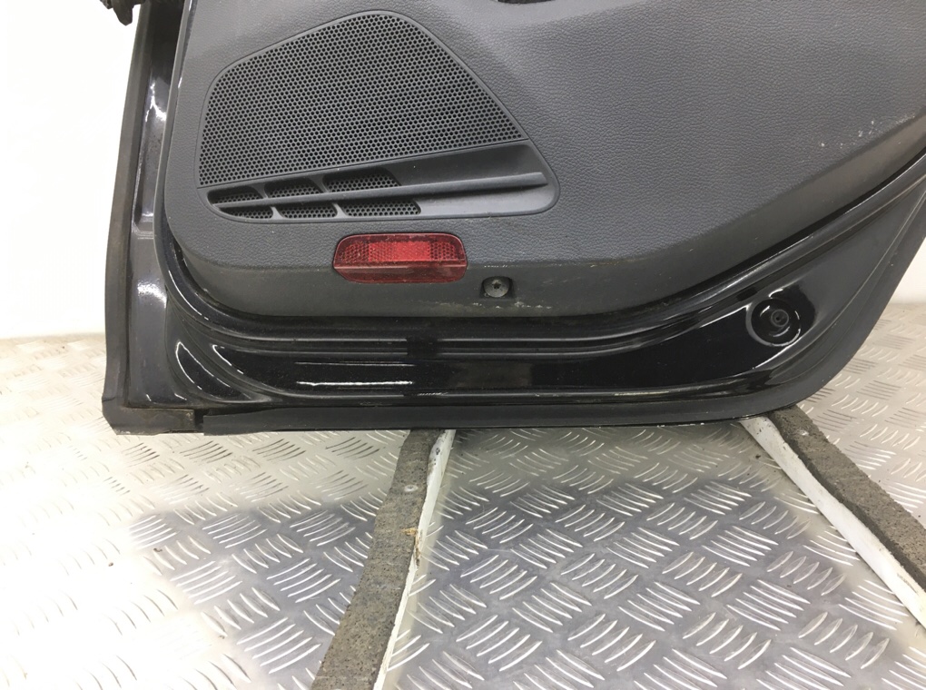 Дверь задняя правая бу для Volkswagen Golf 6 1.6 TDi,  2011 г.