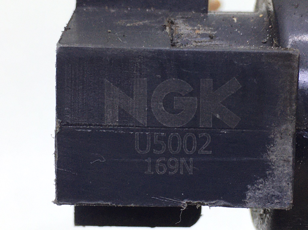 Катушка зажигания бу для Volkswagen Golf Plus  1.4 i,  2006 г.