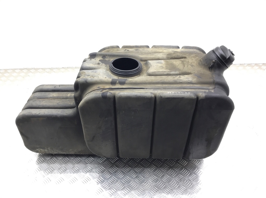 Бак топливный бу для Iveco Eurocargo 3.9 TD, 2013 г. Бак топливный бу для Iveco Eurocargo 3.9 TD, 2013 г.