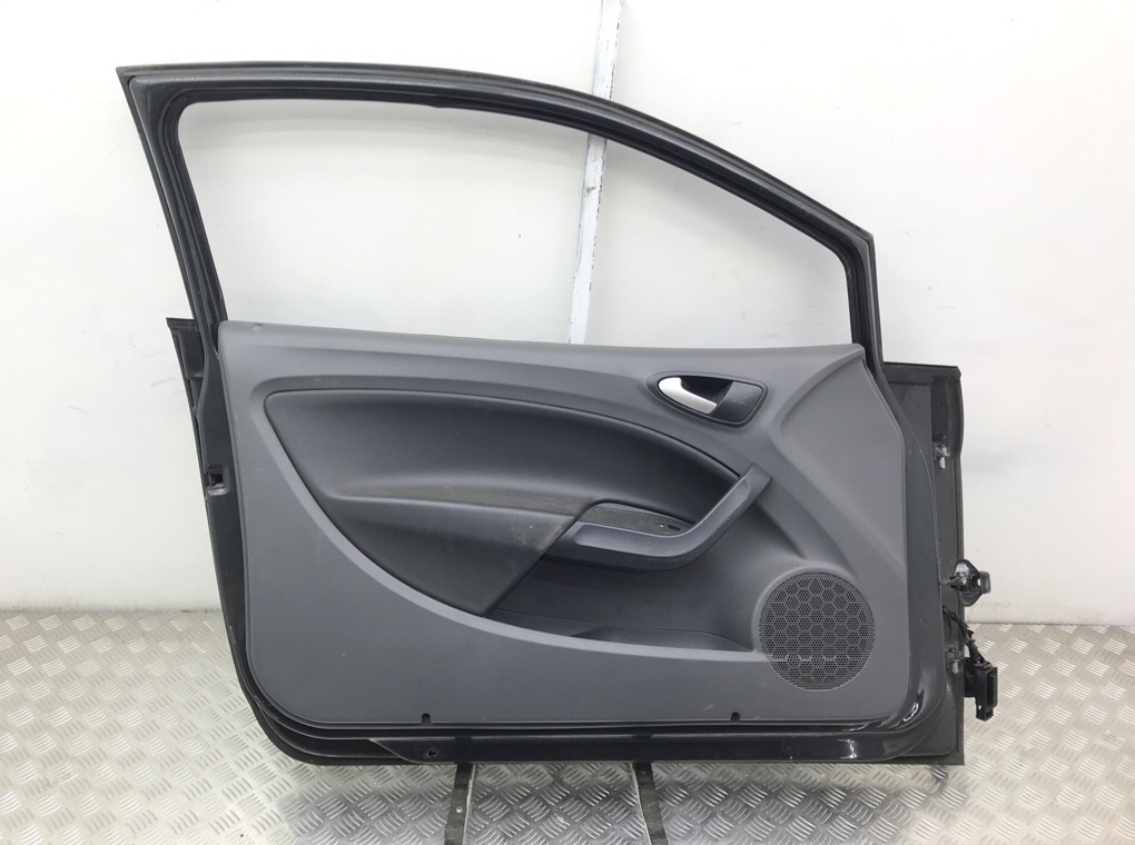 Дверь передняя левая бу для Seat Ibiza 4 1.4 i,  2011 г.