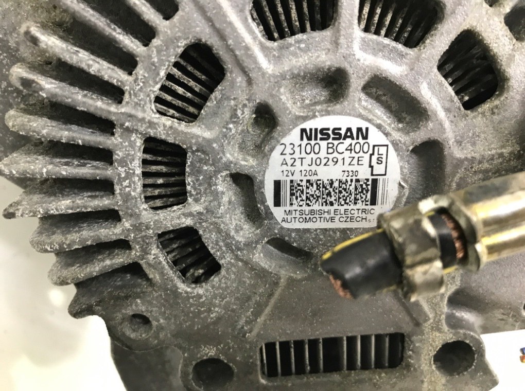 Генератор бу для Nissan Qashqai  1.6 i,  2007 г.