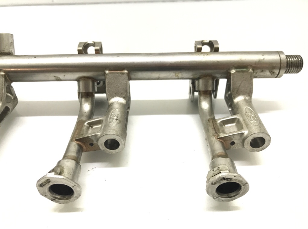 Топливная рампа бу для Ford Mondeo 5 1.5 i, 2016 г. Топливная рампа бу для Ford Mondeo 5 1.5 i, 2016 г.