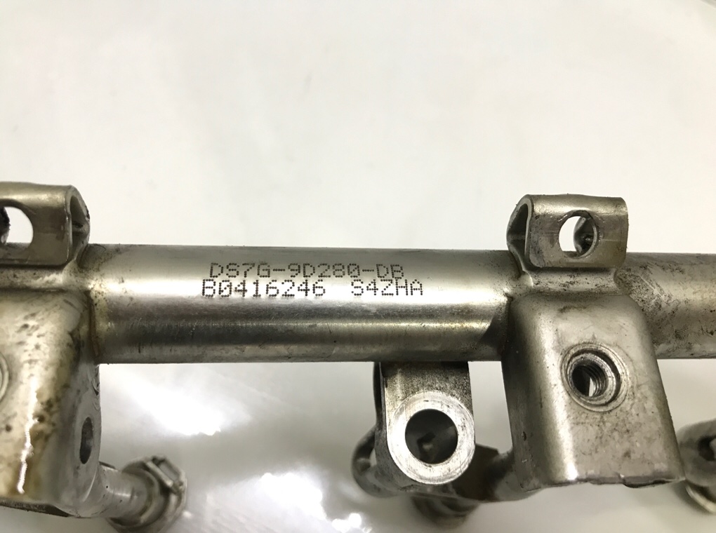 Топливная рампа бу для Ford Mondeo 5 1.5 i, 2016 г. Топливная рампа бу для Ford Mondeo 5 1.5 i, 2016 г.