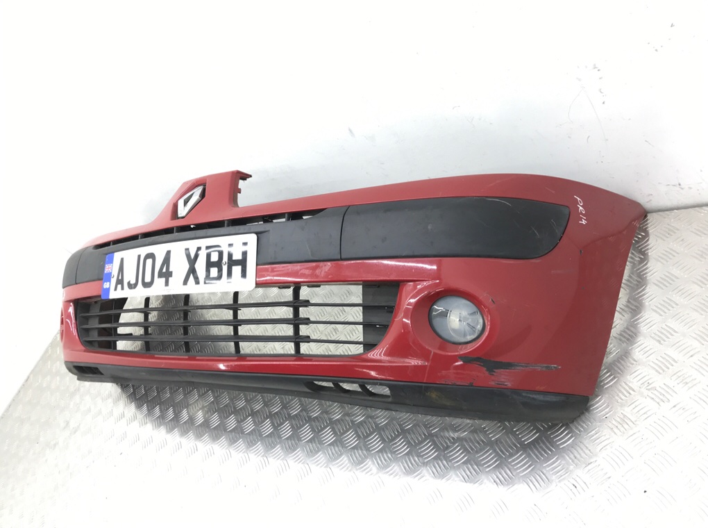 Бампер передний бу для Renault Clio 2 1.2 i,  2004 г.