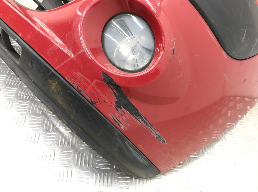 Бампер передний бу для Renault Clio 2 1.2 i,  2004 г.