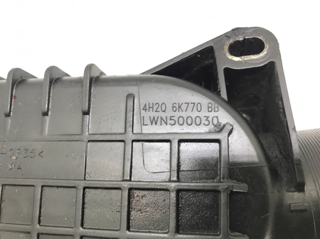 Патрубок впускного коллектора бу для Land Rover Discovery 3 2.7 TD,  2007 г.