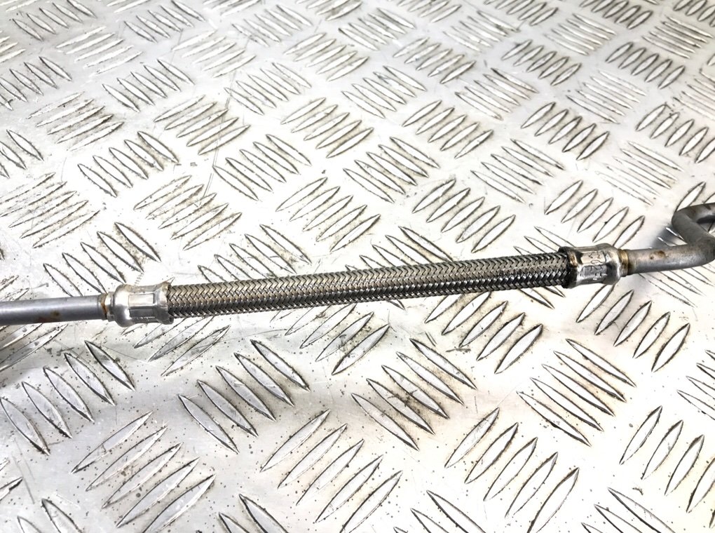 Масляная трубка турбины бу для Land Rover Discovery 4 3.0 TD,  2008 г.