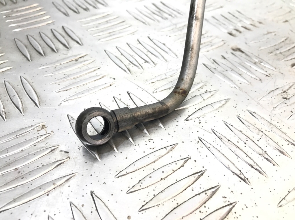 Масляная трубка турбины бу для Land Rover Discovery 4 3.0 TD,  2008 г.