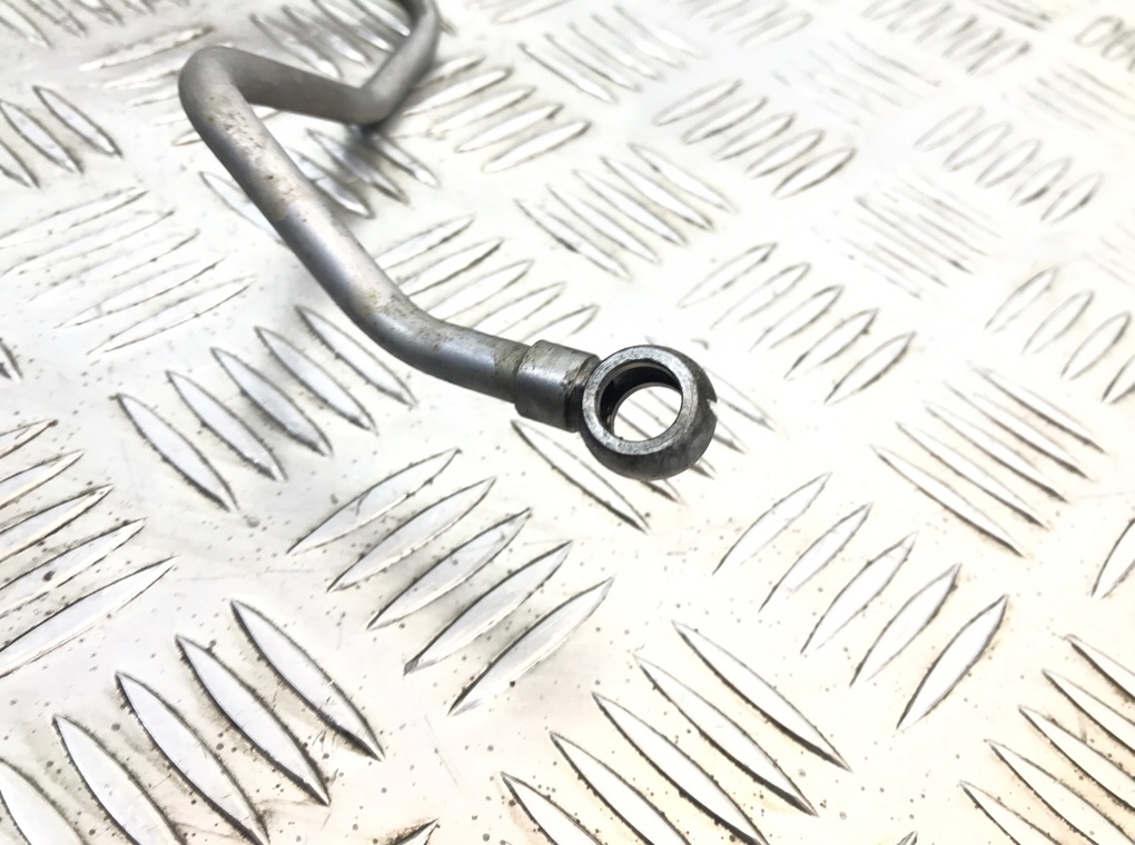 Масляная трубка турбины бу для Land Rover Discovery 4 3.0 TD,  2008 г.