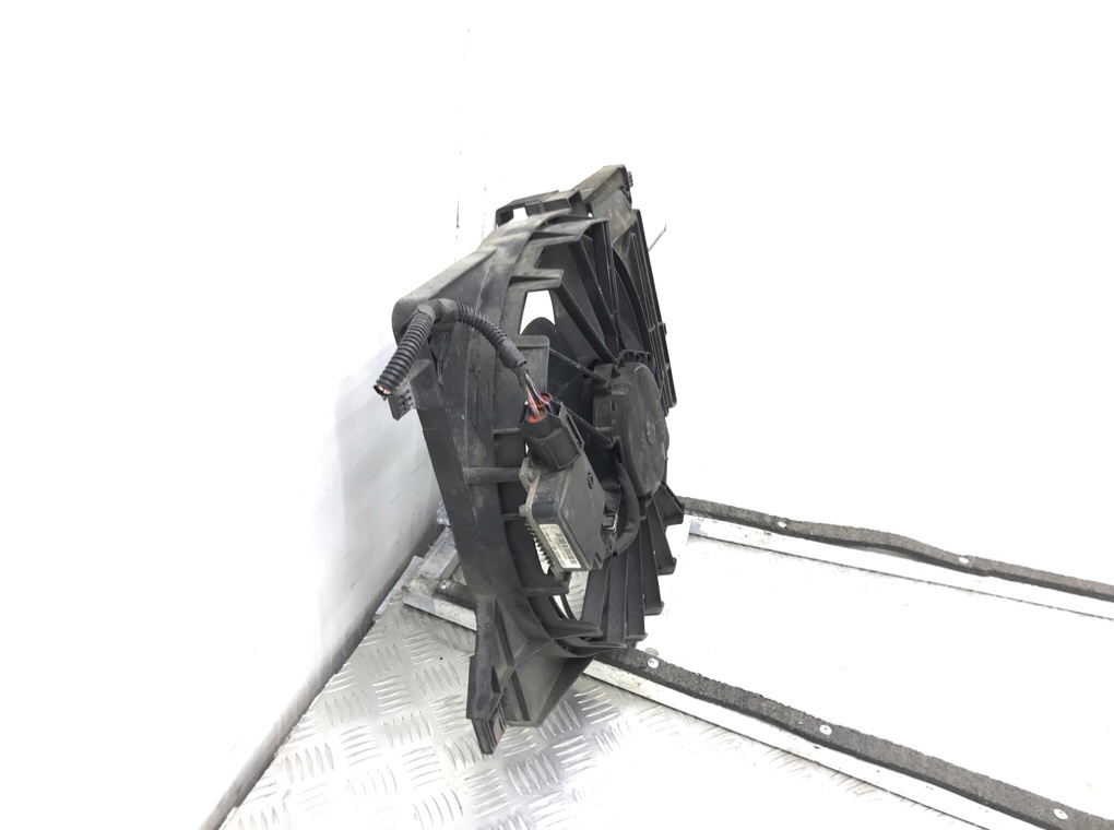 Вентилятор радиатора бу для Ford Focus 3 1.6 TDCI,  2013 г.