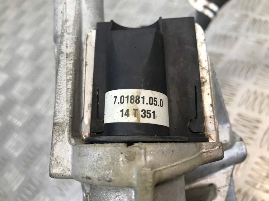 Клапан EGR бу для Land Rover Discovery 4 3.0 TD,  2008 г.