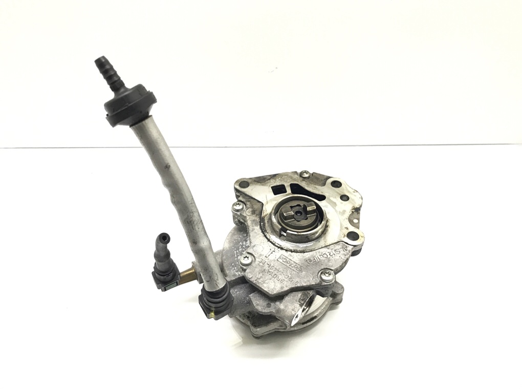 Насос вакуумный бу для Land Rover Discovery 4 3.0 TD, 2008 г. Насос вакуумный бу для Land Rover Discovery 4 3.0 TD, 2008 г.