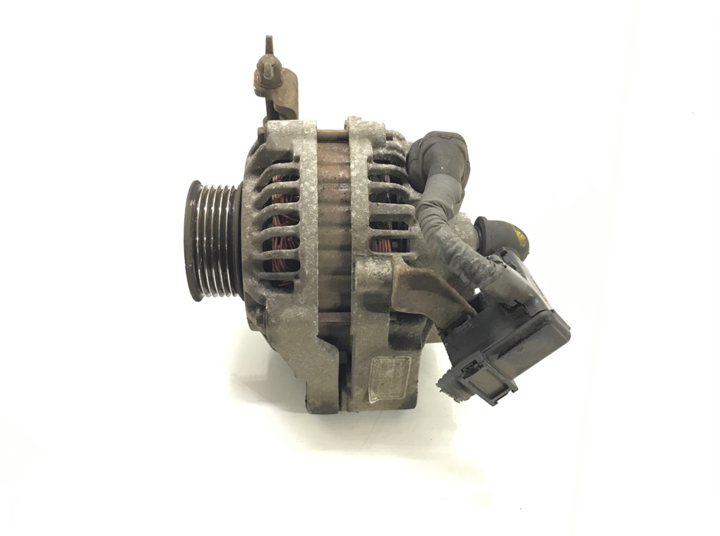 Генератор бу для Honda Civic 7 1.6 i,  2002 г.