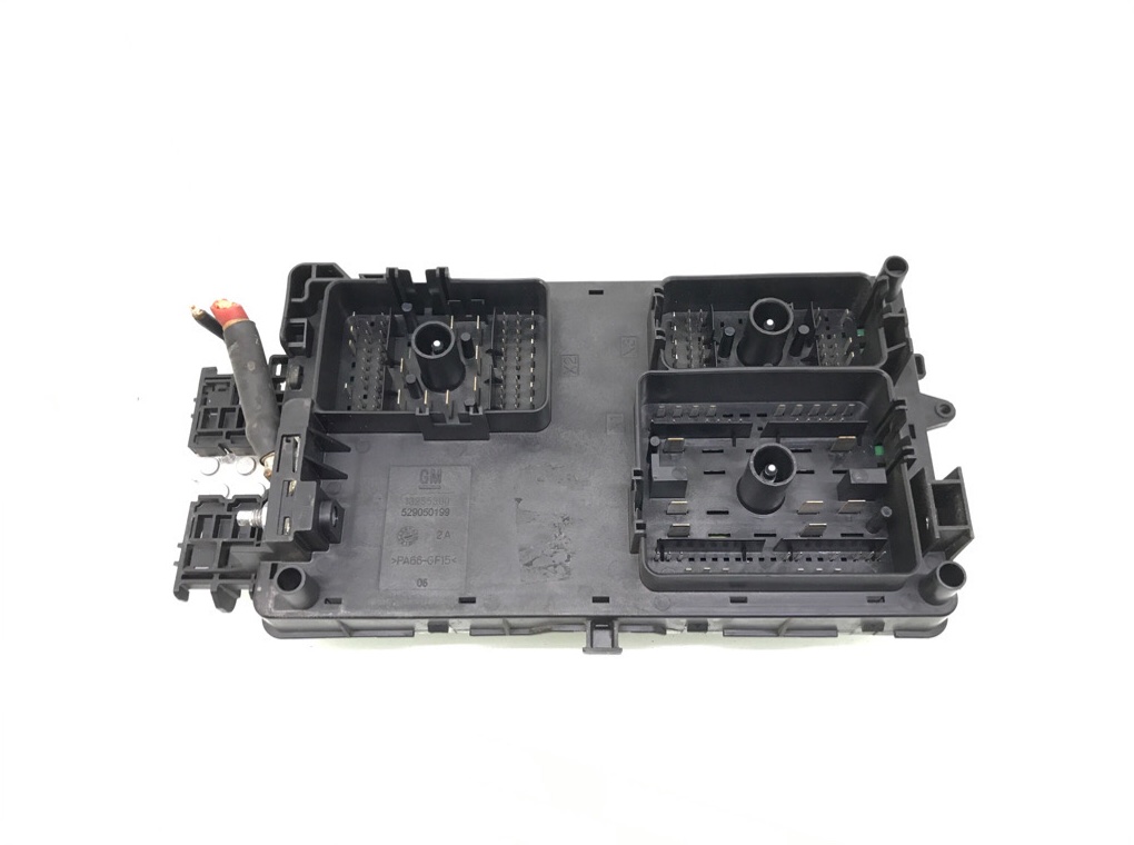 Блок предохранителей бу для Opel Insignia 1 2.0 CDTi, 2011 г. Блок предохранителей бу для Opel Insignia 1 2.0 CDTi, 2011 г.