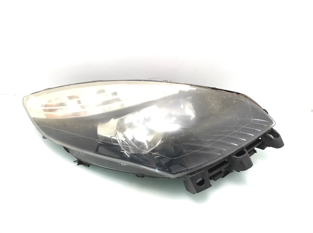 Фара правая бу для Renault Scenic 3 1.5 DCi, 2011 г.
