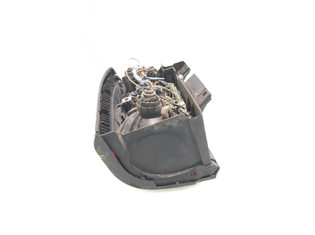 Фонарь задний правый бу для Mitsubishi Pajero 2 2.5 TD,  1992 г.