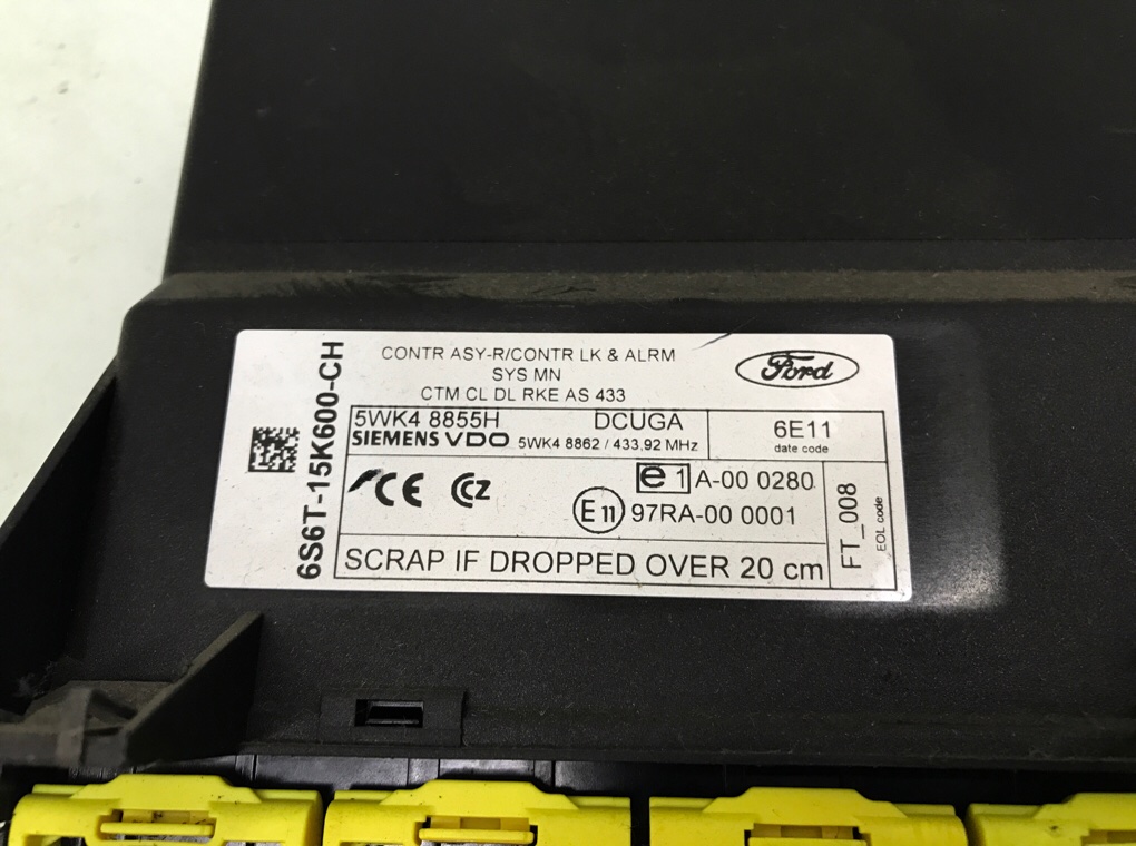 Блок комфорта бу для Ford Fiesta 5 1.3 i, 2008 г. Блок комфорта бу для Ford Fiesta 5 1.3 i, 2008 г.