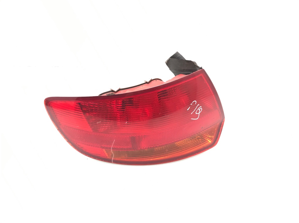 Фонарь задний левый бу для Audi A3 8P 1.9 TDi, 2008 г.