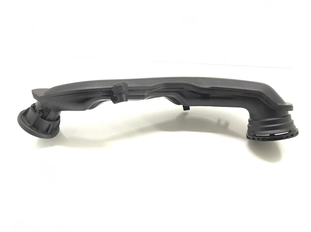 Патрубок интеркулера бу для Volkswagen Golf 7 1.5 TSI, 2019 г. Патрубок интеркулера бу для Volkswagen Golf 7 1.5 TSI, 2019 г.