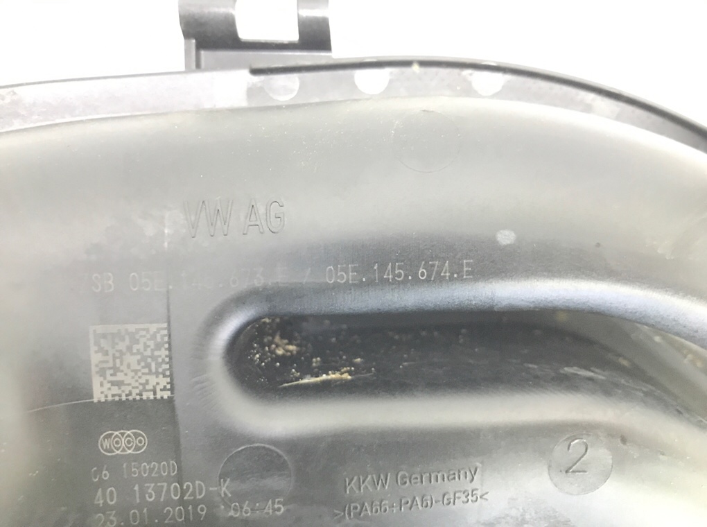 Патрубок интеркулера бу для Volkswagen Golf 7 1.5 TSI, 2019 г. Патрубок интеркулера бу для Volkswagen Golf 7 1.5 TSI, 2019 г.