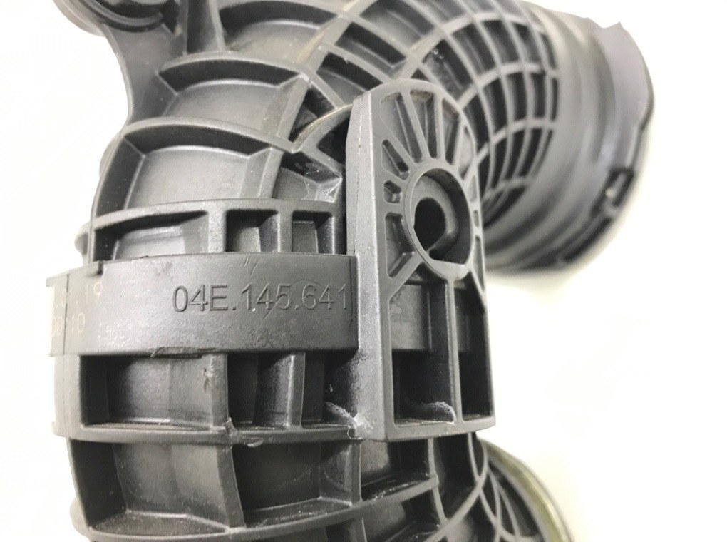 Патрубок интеркулера бу для Volkswagen Golf 7 1.5 TSI,  2019 г.