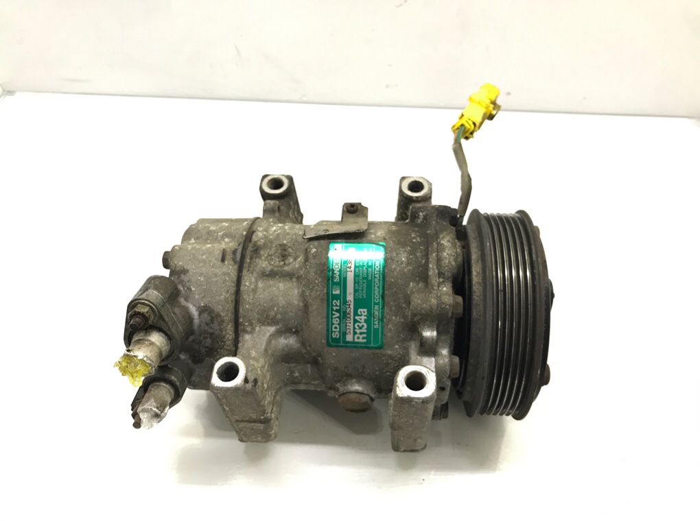 Компрессор кондиционера бу для Peugeot 206 CC 1.6 i, 2003 г. Компрессор кондиционера бу для Peugeot 206 CC 1.6 i, 2003 г.