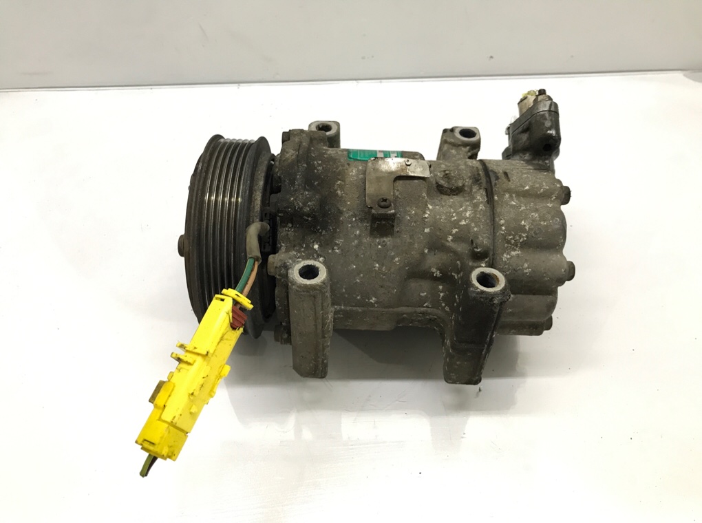 Компрессор кондиционера бу для Peugeot 206 CC 1.6 i, 2003 г. Компрессор кондиционера бу для Peugeot 206 CC 1.6 i, 2003 г.