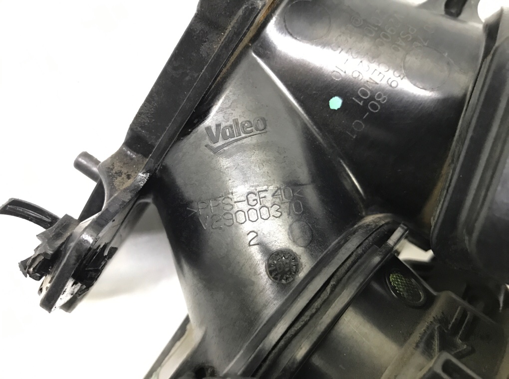 Заслонка дроссельная бу для Peugeot 3008  2.0 HDi,  2010 г.