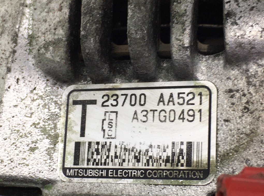 Генератор бу для Subaru Legacy 4 2.5 i,  2005 г.