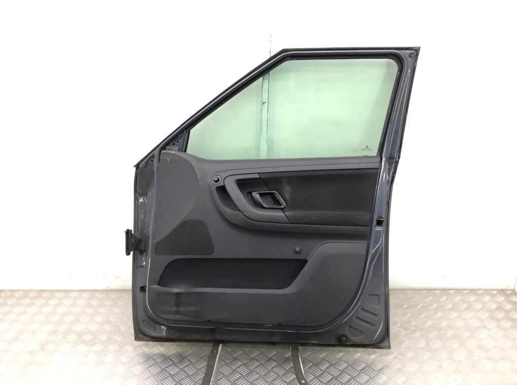 Дверь передняя правая бу для Skoda Fabia 2 1.2 TSI,  2010 г.