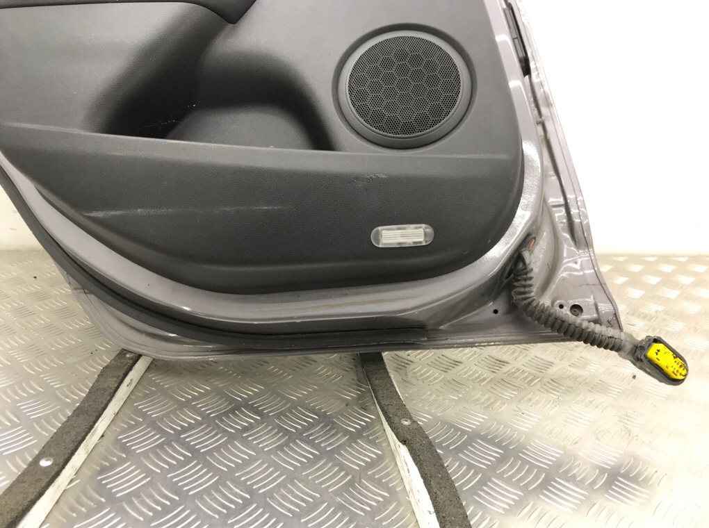 Дверь задняя левая бу для Renault Megane 3 1.5 DCi,  2010 г.