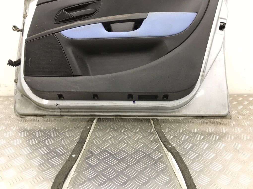 Дверь передняя правая бу для Fiat Punto 3 1.2 i,  2007 г.