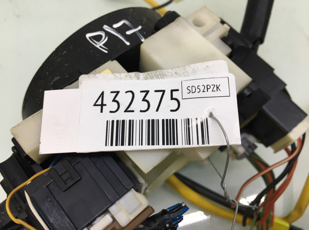 Переключатель подрулевой (стрекоза) бу для Mitsubishi Space Star 1.6 i, 2002 г. Переключатель подрулевой (стрекоза) бу для Mitsubishi Space Star 1.6 i, 2002 г.