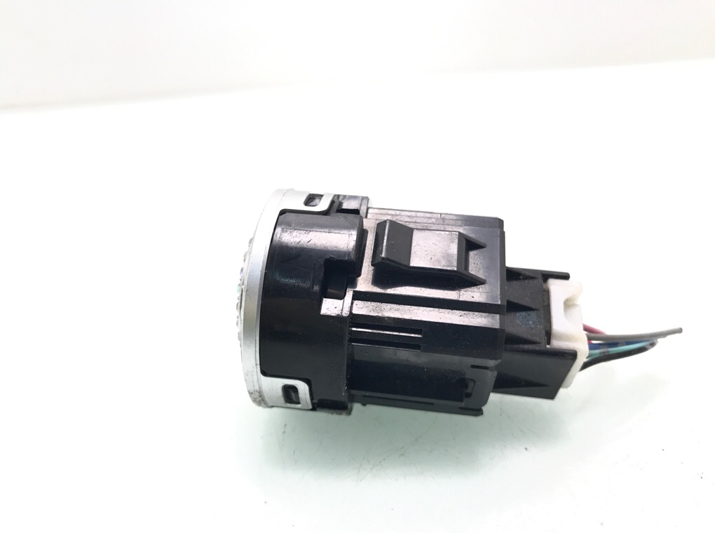 Кнопка запуска двигателя бу для Mitsubishi ASX 1 1.8 DiD,  2010 г.