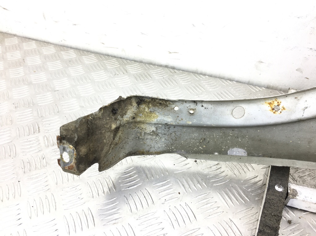 Крыло переднее правое бу для Opel Combo C 1.3 CDTi,  2009 г.