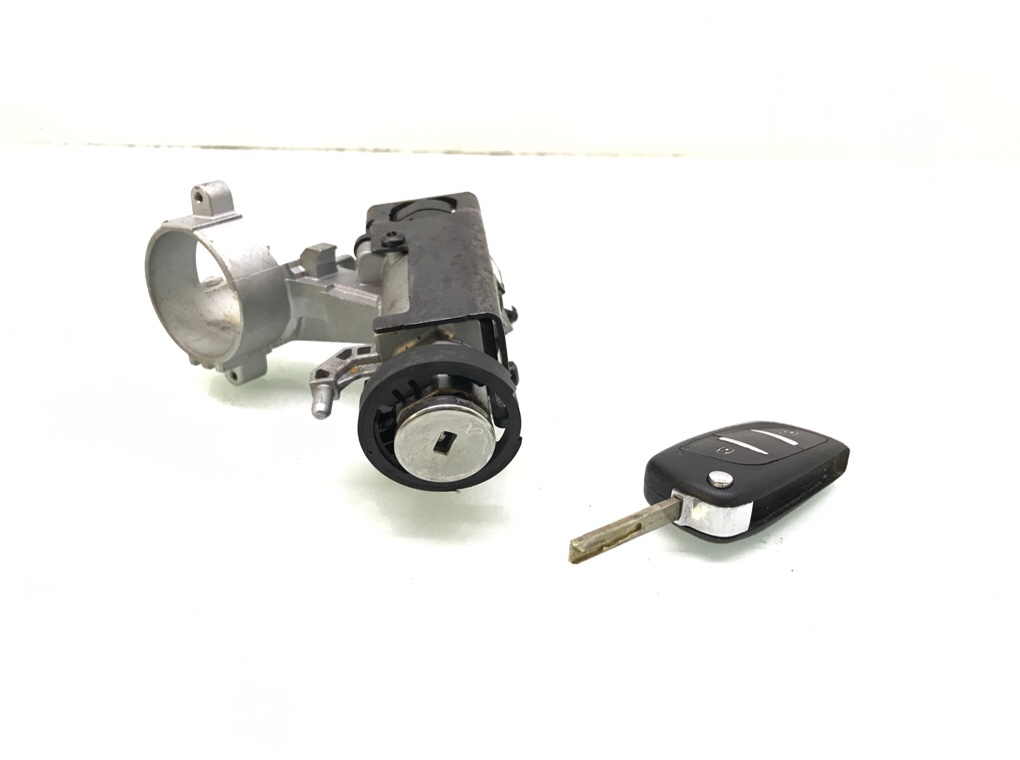 Замок зажигания бу для Opel Insignia 1 2.0 CDTi, 2011 г. Замок зажигания бу для Opel Insignia 1 2.0 CDTi, 2011 г.