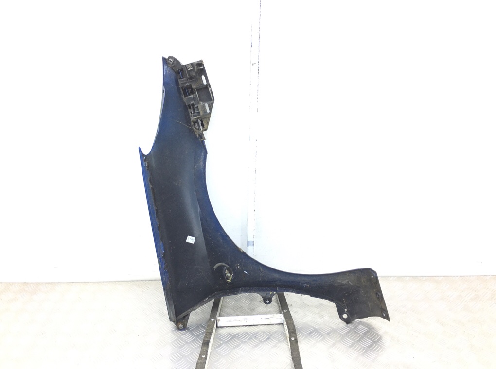 Крыло переднее левое бу для Peugeot 307  1.4 i,  2007 г.