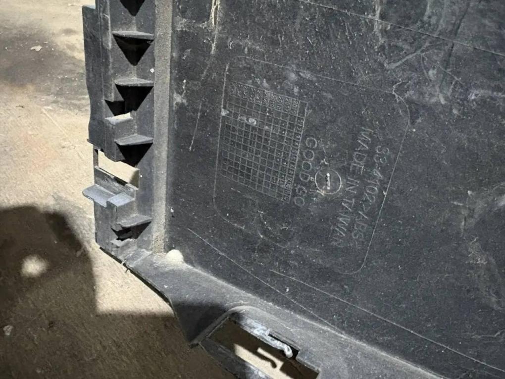 Крыло переднее правое бу для BMW 3 E90/E91/E92/E93 2.0 i,   г.