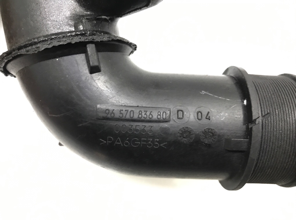 Патрубок турбины бу для Ford C-Max 1 1.6 TDCi, 2008 г. Патрубок турбины бу для Ford C-Max 1 1.6 TDCi, 2008 г.