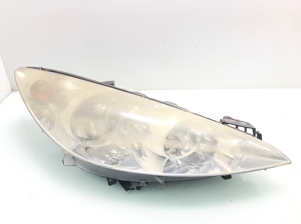 Фара правая бу для Peugeot 308 T7 1.6 HDi, 2008 г.