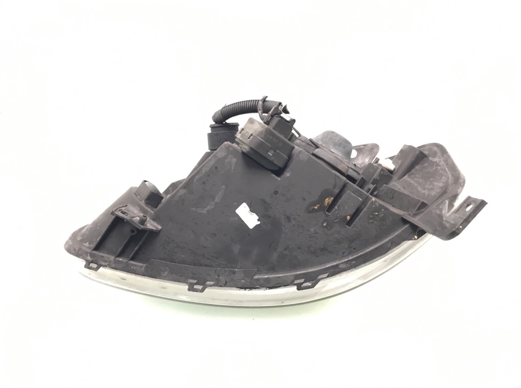 Фара правая бу для Volkswagen Fox 2 1.2 i, 2005 г. Фара правая бу для Volkswagen Fox 2 1.2 i, 2005 г.